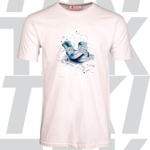 Tshirt white shoes